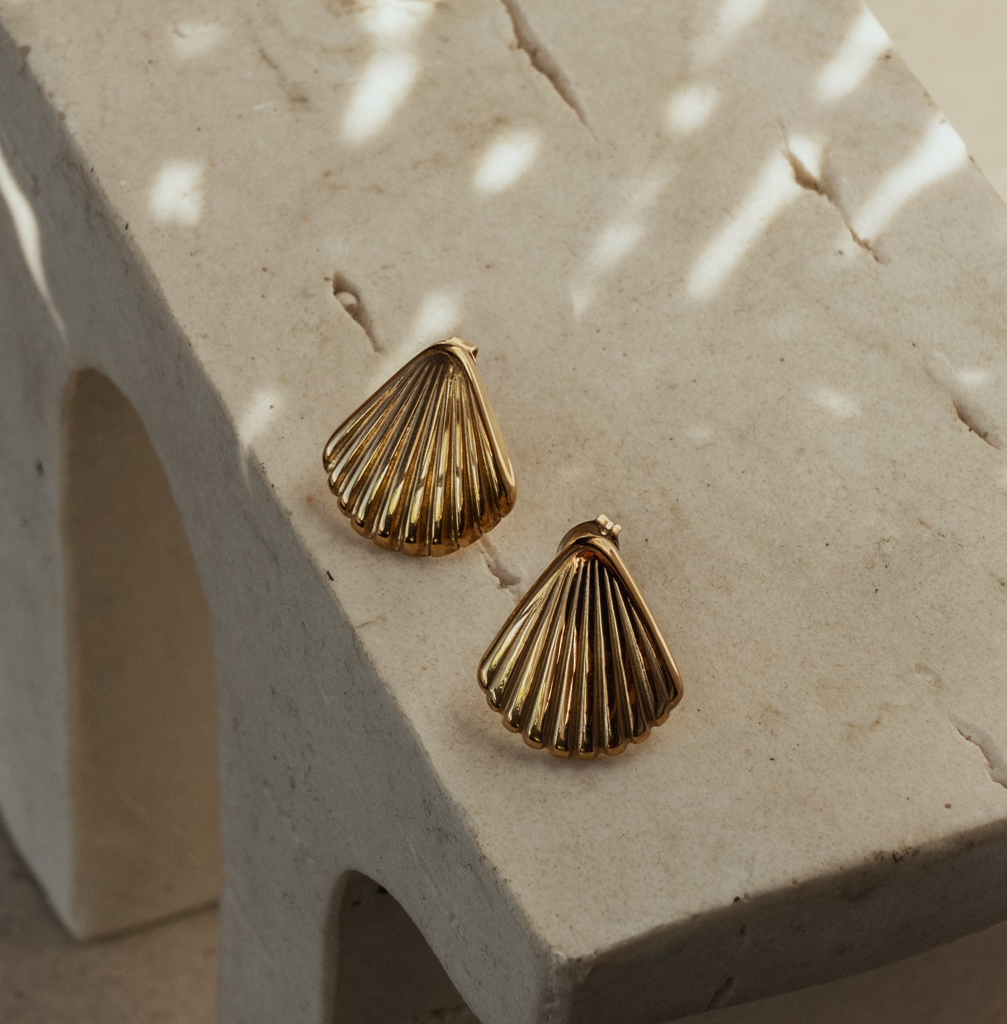 Katarina Shell Earring