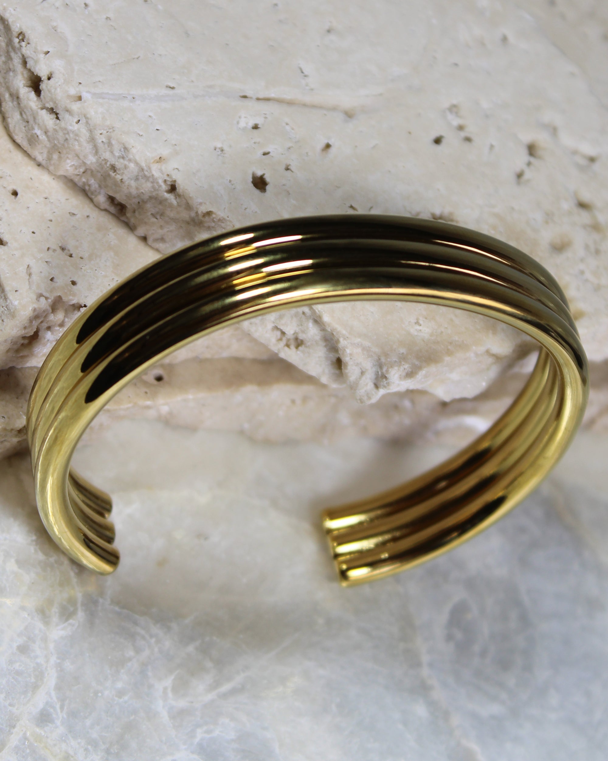 Nelia Gold Bracelet