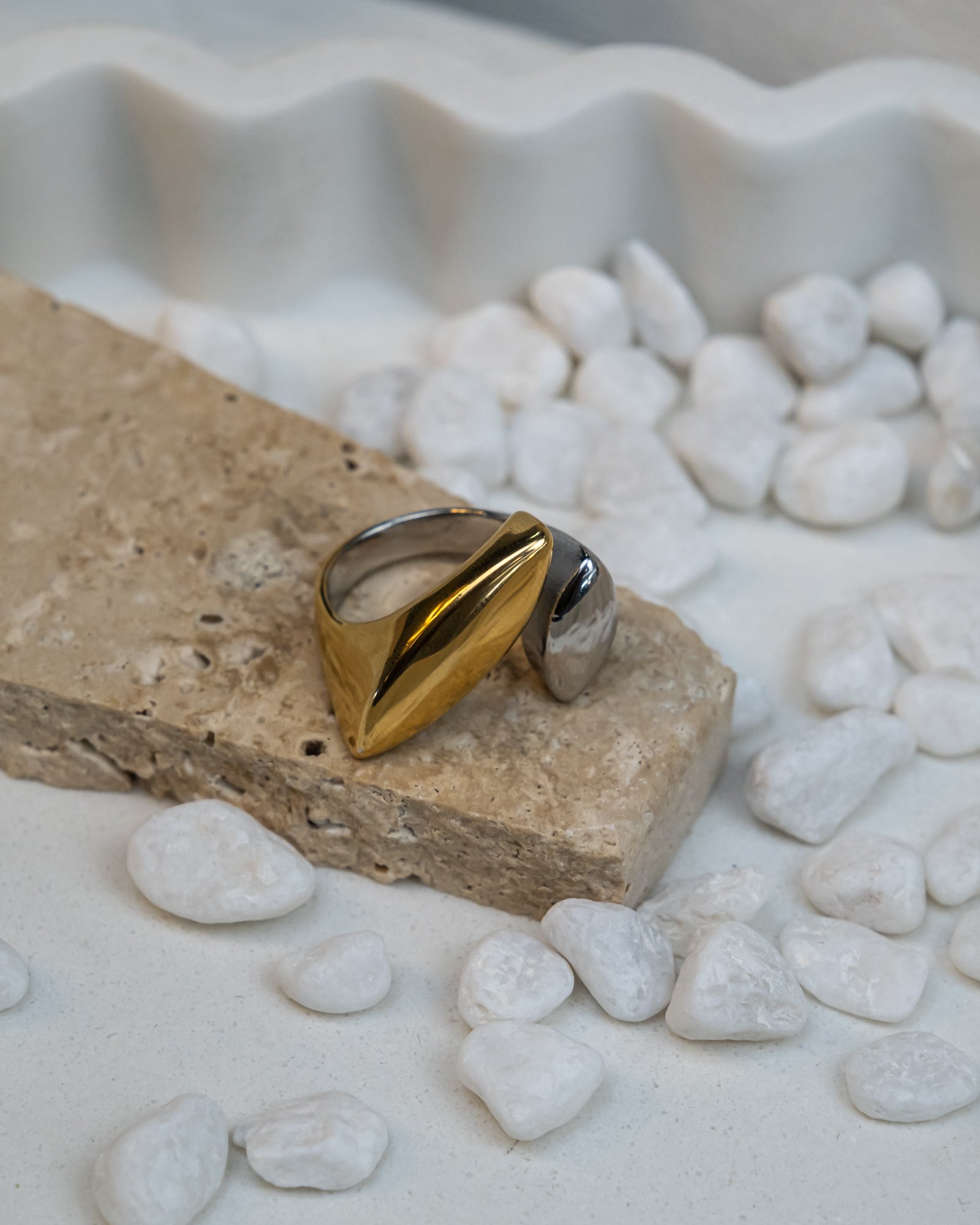 Helmi Ring