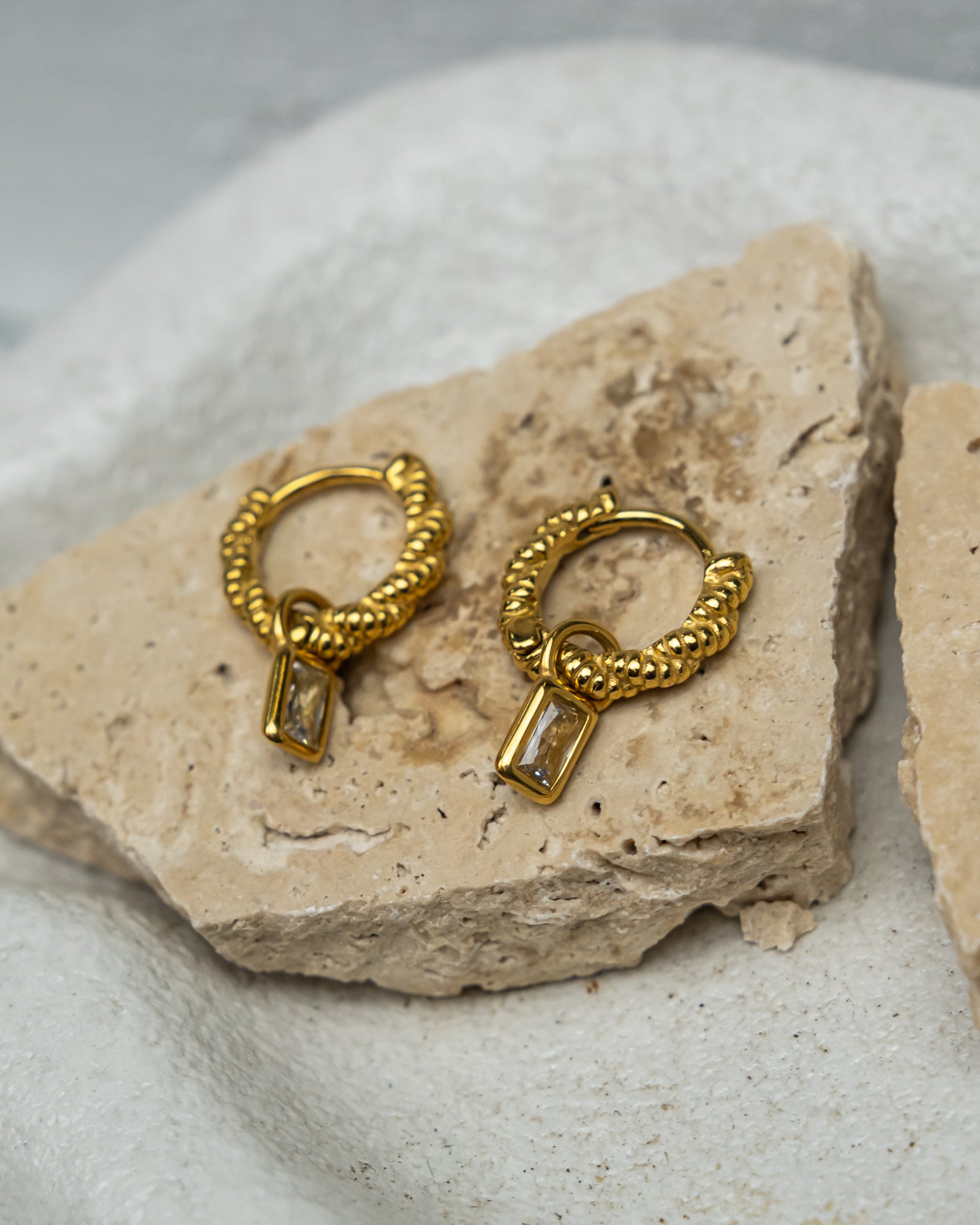 Noemi Gem Drop Earrings (Gold)