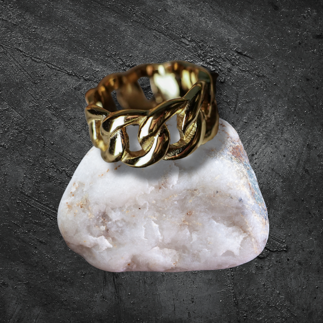 Regina Chunky Chain Ring