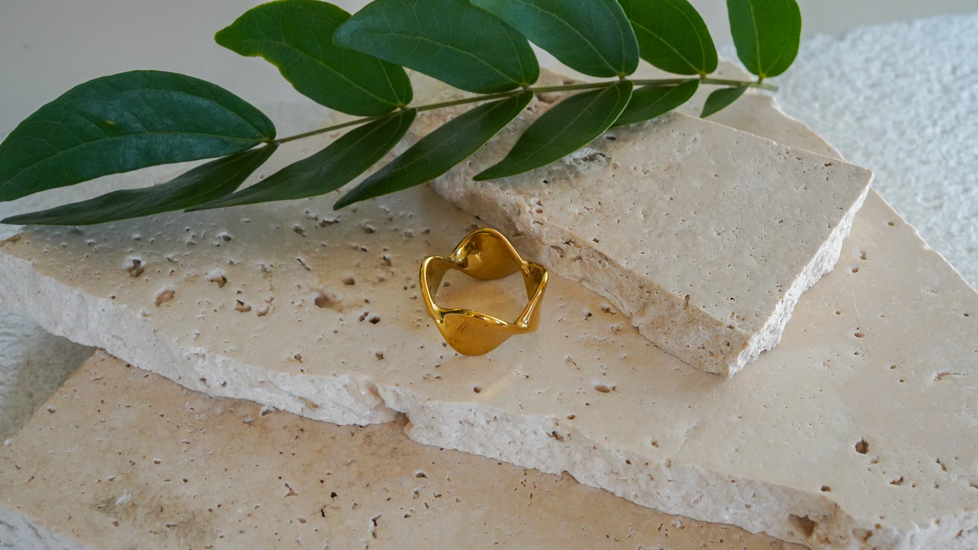 Selene Ring