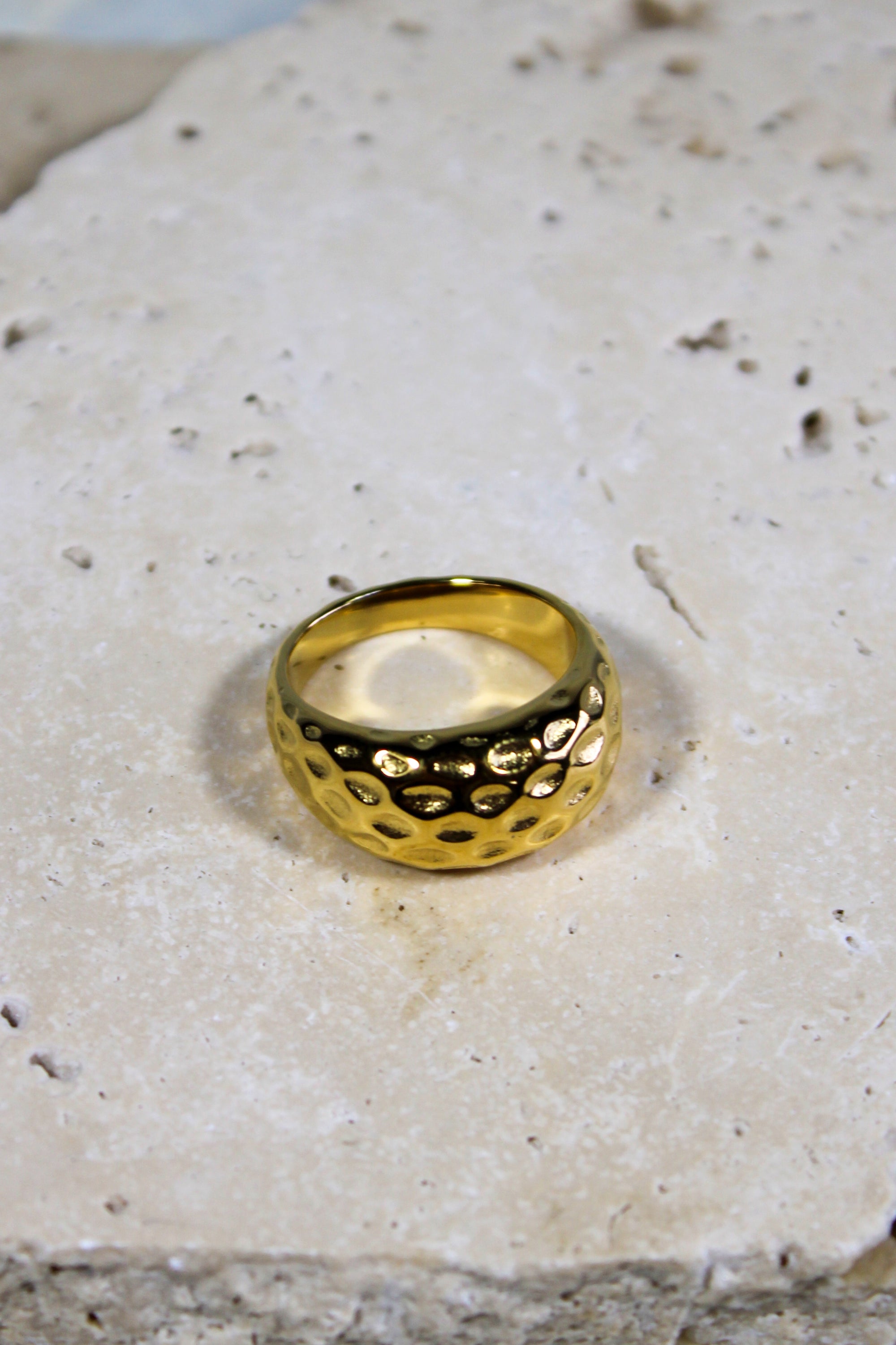 Una Gold Ring